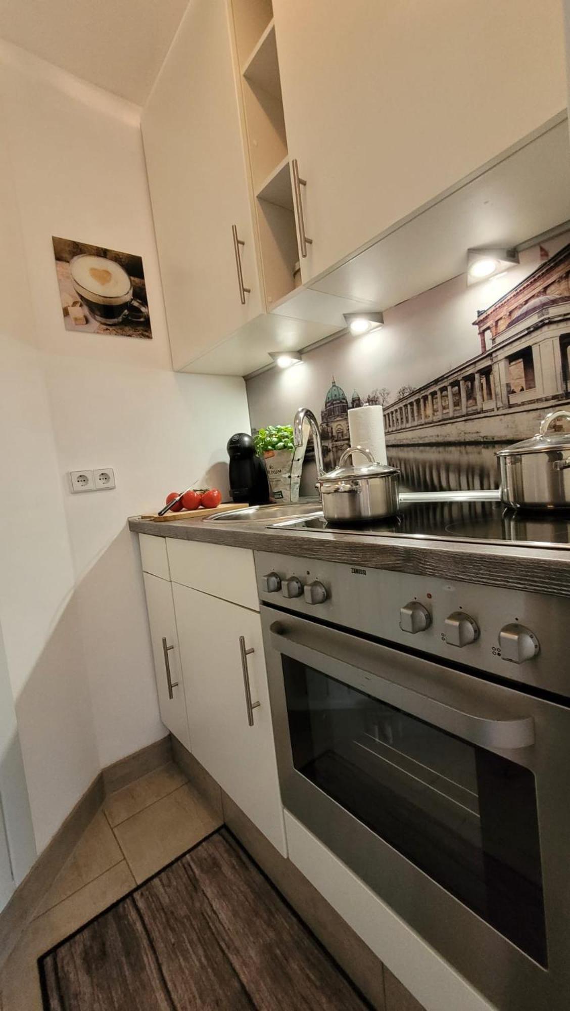 Berlin-Oase - Schnuckelige Ferienwohnung An Der Grenze Zu Berlin Шёнефельд Экстерьер фото