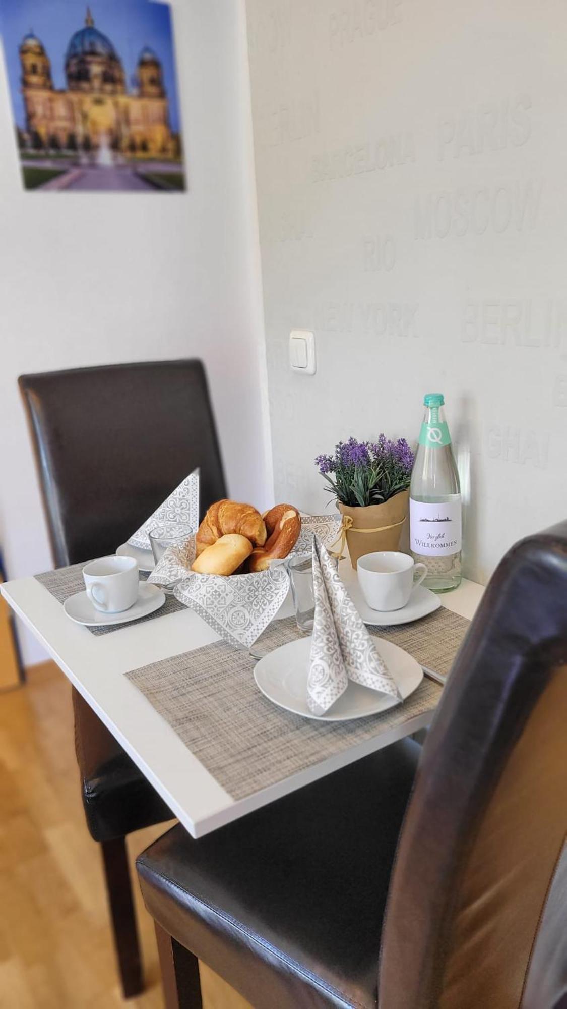 Berlin-Oase - Schnuckelige Ferienwohnung An Der Grenze Zu Berlin Шёнефельд Экстерьер фото